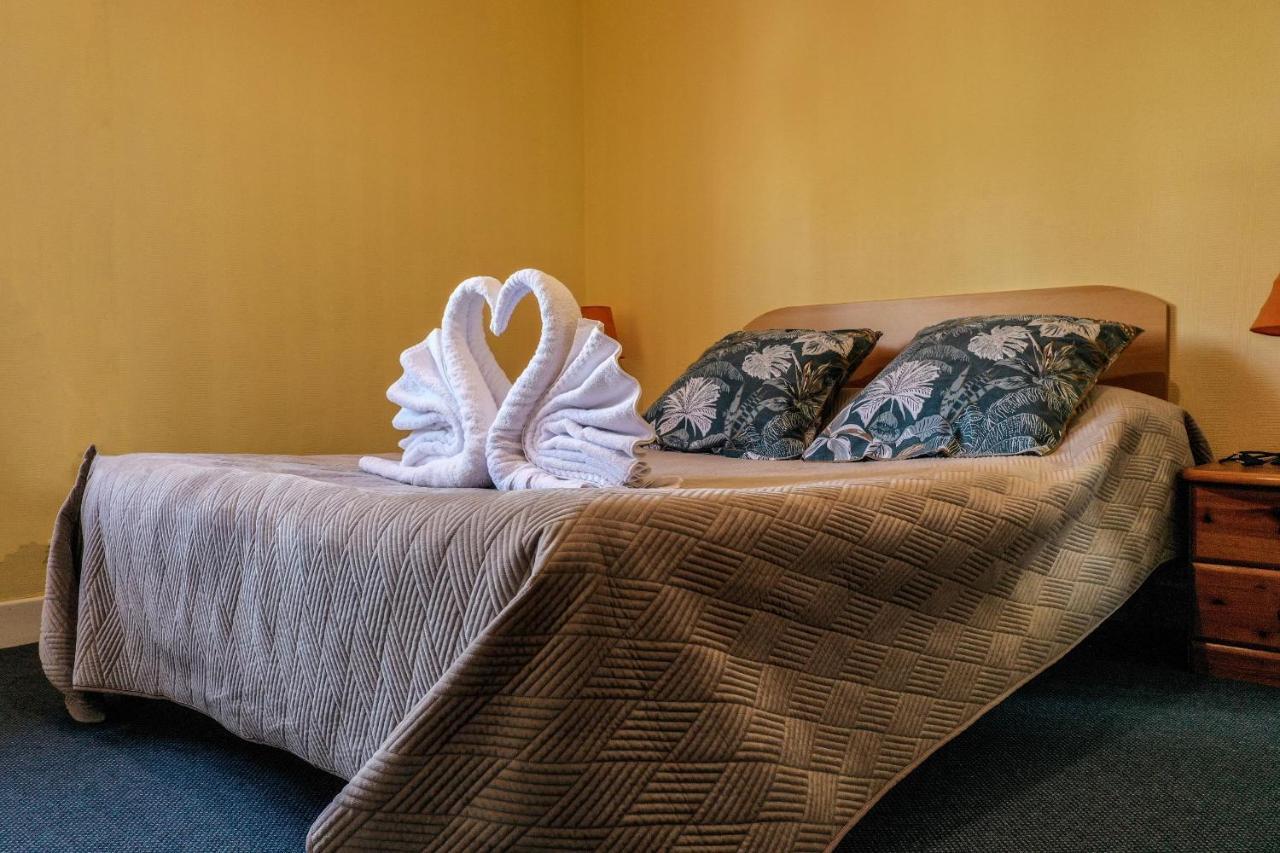 Hotel Le Pommeil Guéret Dış mekan fotoğraf