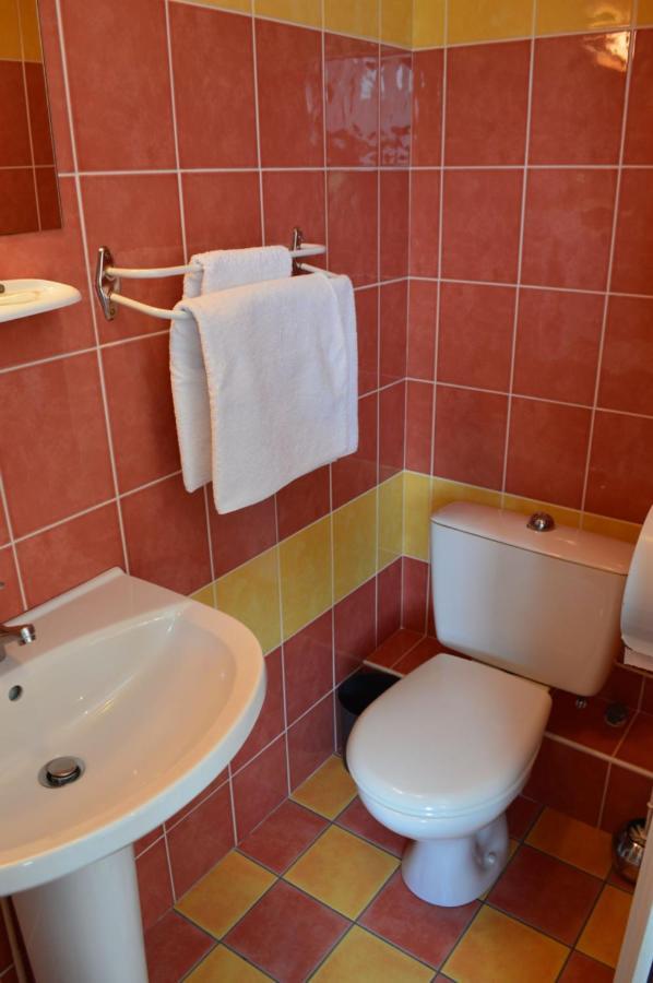 Hotel Le Pommeil Guéret Dış mekan fotoğraf