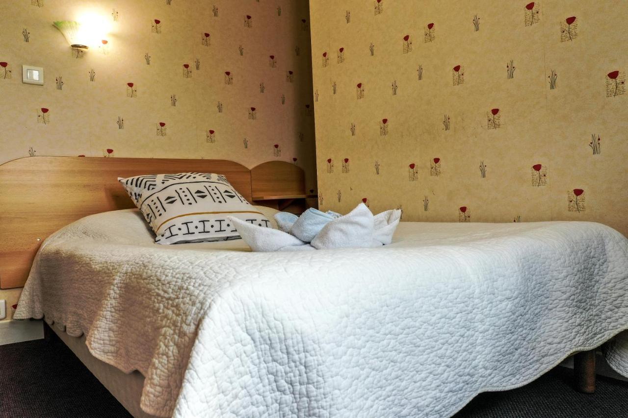 Hotel Le Pommeil Guéret Dış mekan fotoğraf