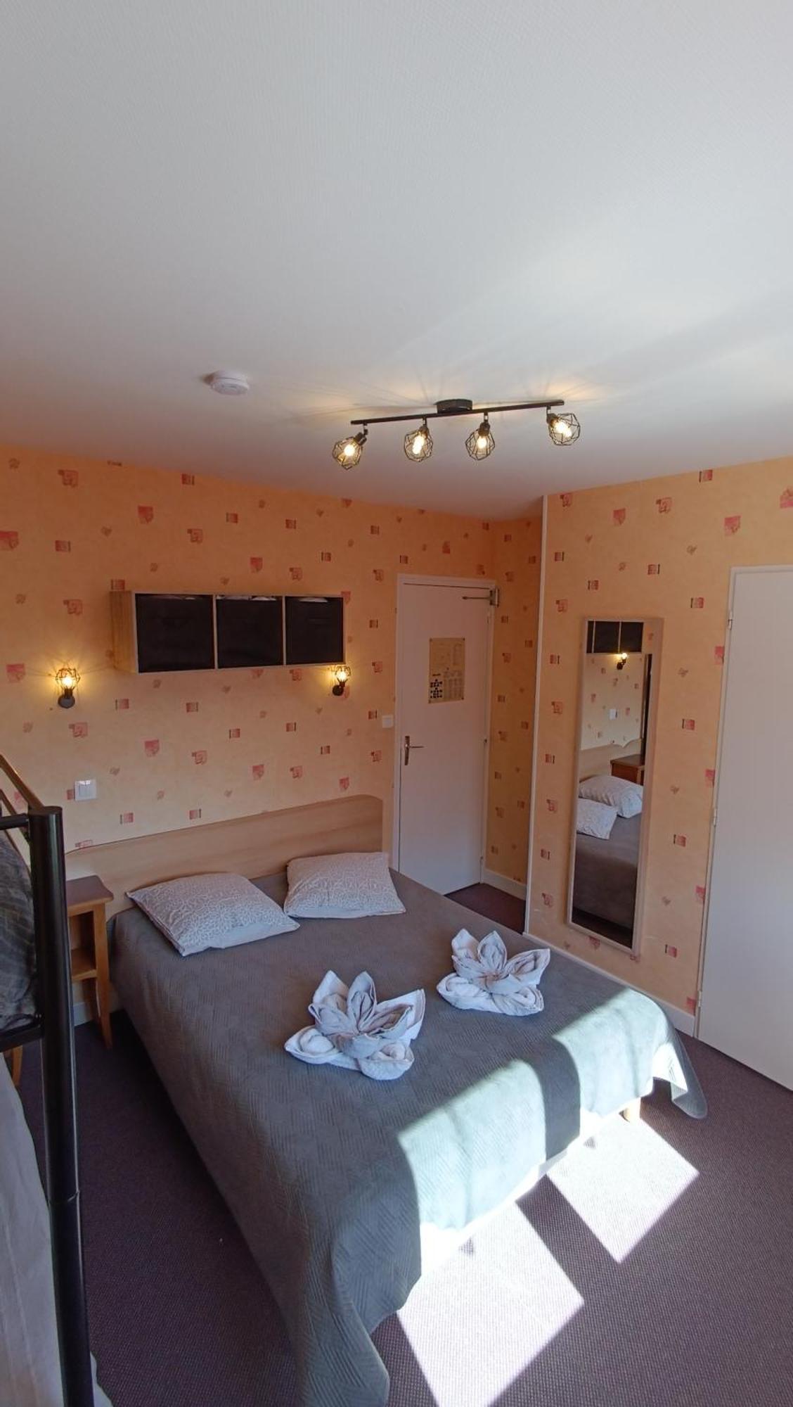 Hotel Le Pommeil Guéret Dış mekan fotoğraf